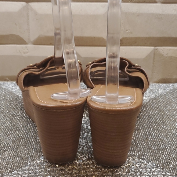 SOLD!! TORY BURCH Ines Wedge Sandals - Size 10 - Picture 4 of 9